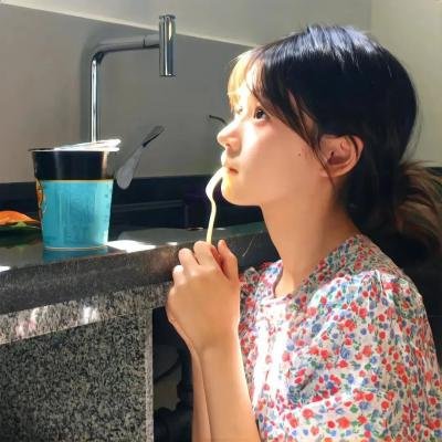 波丽士很忙